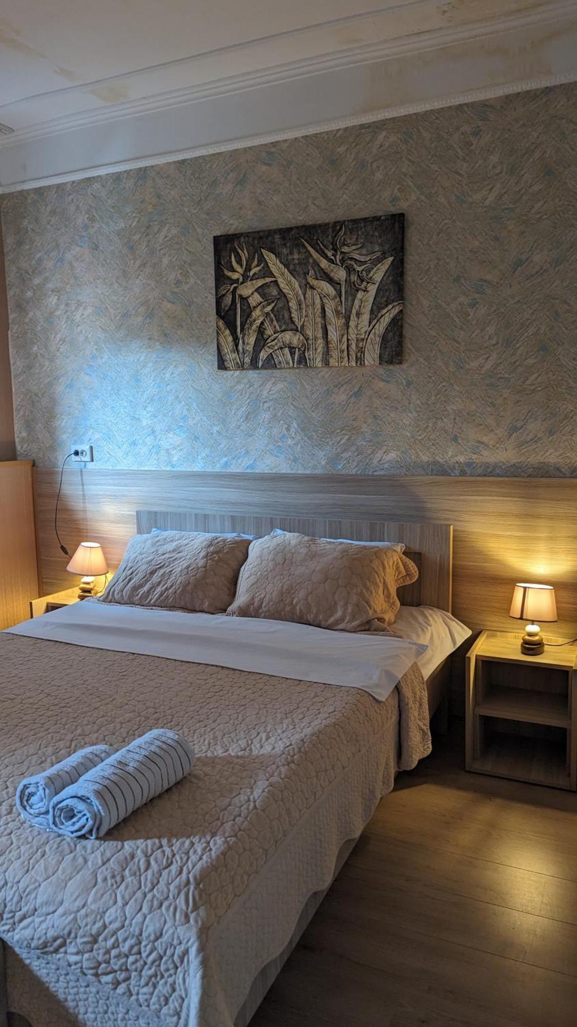 Dkd-Bridge Hotel Tbiliszi Kültér fotó