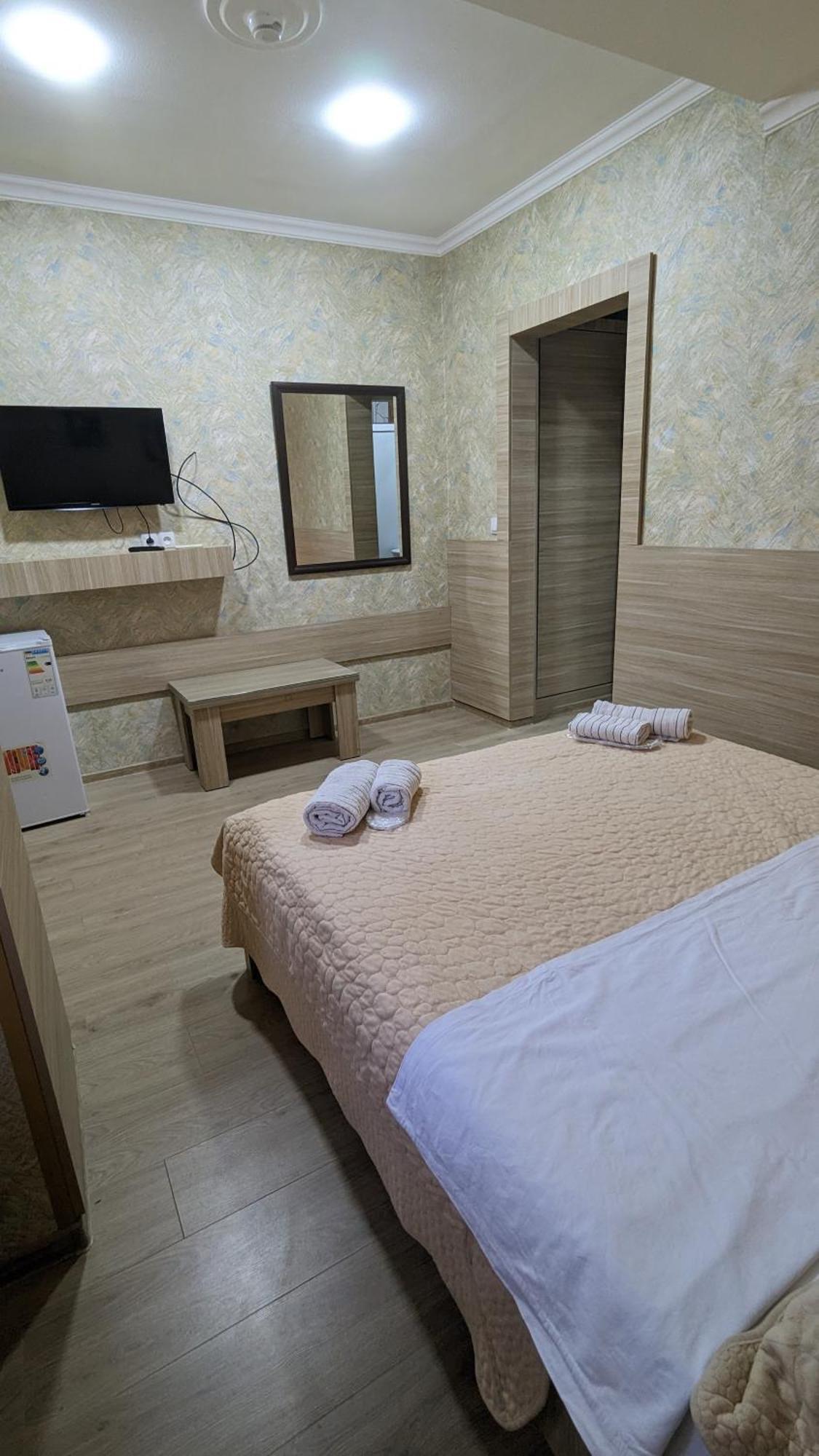 Dkd-Bridge Hotel Tbiliszi Kültér fotó