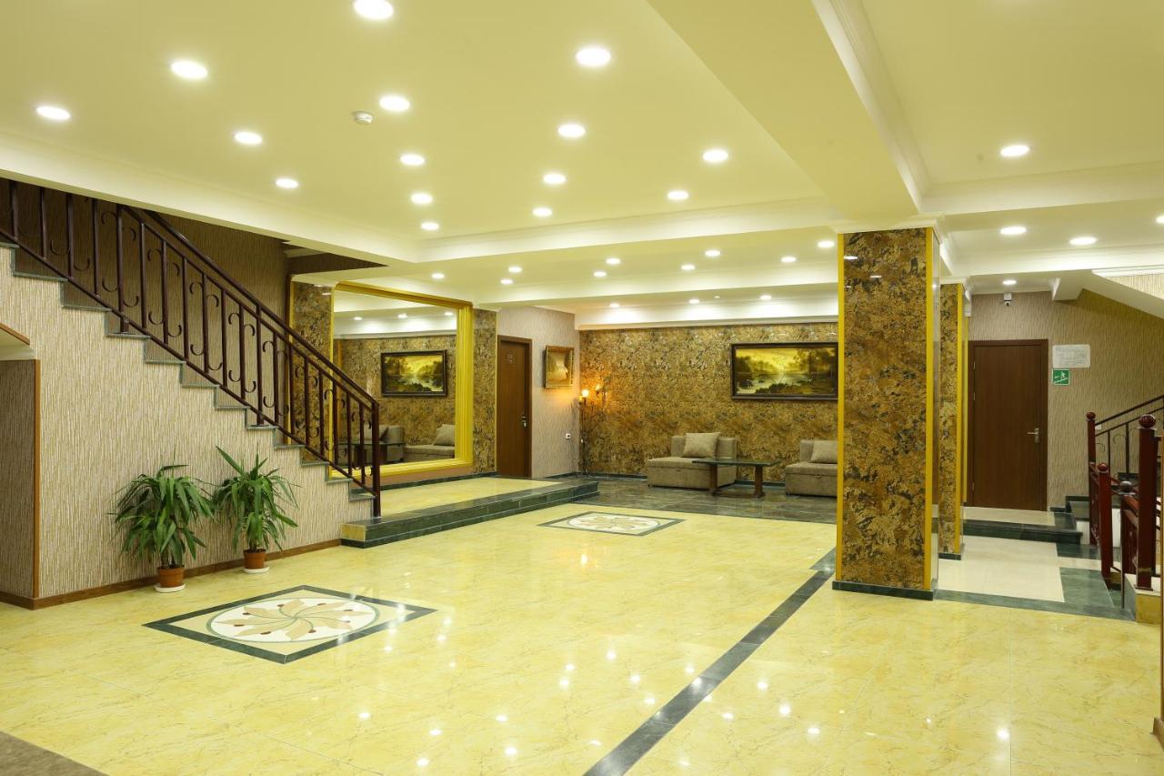 Dkd-Bridge Hotel Tbiliszi Kültér fotó