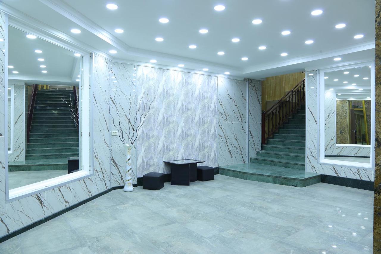Dkd-Bridge Hotel Tbiliszi Kültér fotó