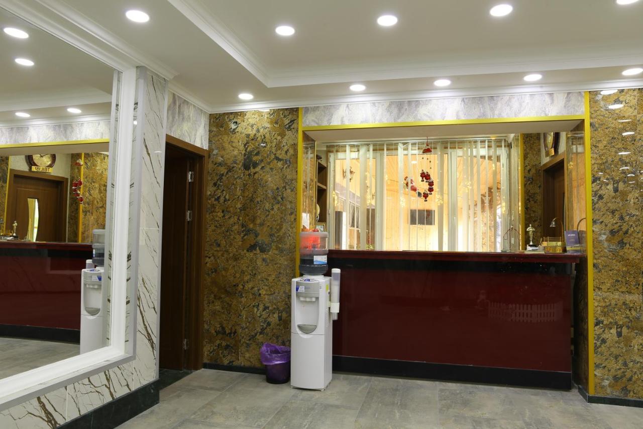 Dkd-Bridge Hotel Tbiliszi Kültér fotó