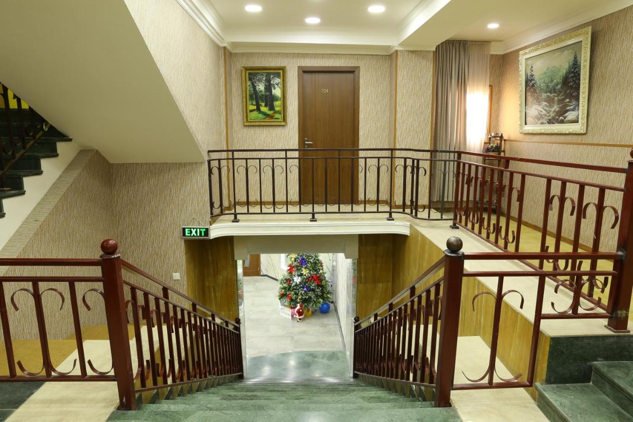 Dkd-Bridge Hotel Tbiliszi Kültér fotó